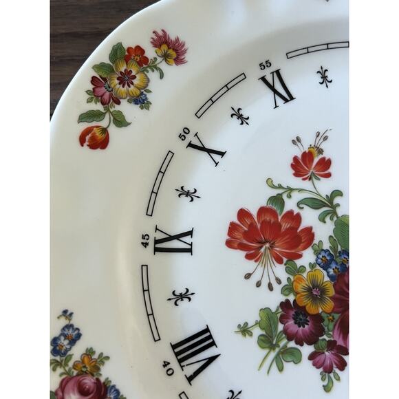 Vintage Le Trefle Limoges Porcelain Floral Wall Clock Plate C Battery Bulova 11" - Picture 3 of 9